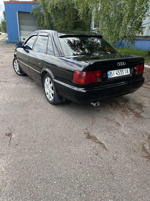 Продам AUDI A6C4 авто вкладень не потребує.