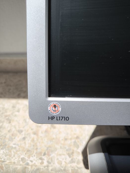 Monitor HP  L1710  - 17 polegadas.456649969270138881