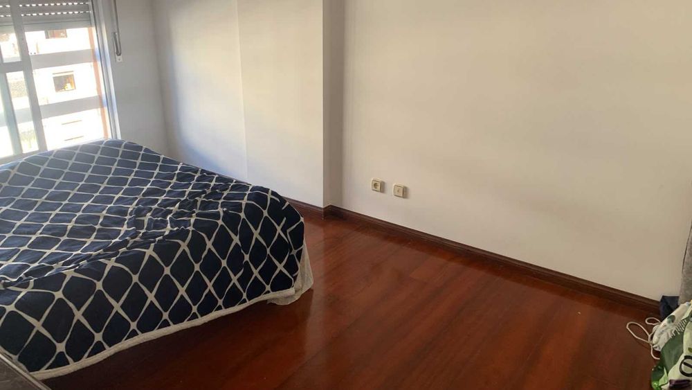 Quarto - Estação Rio de Mouro