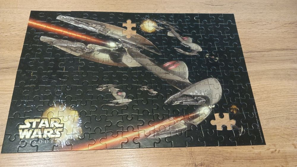 Retro puzzle Trefl Geiezdne Wojny 160el. (2 brakują)