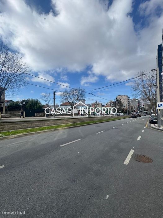 T4 Exclusivo com Terraço Privativo – Centro de Vila Nova de Gaia