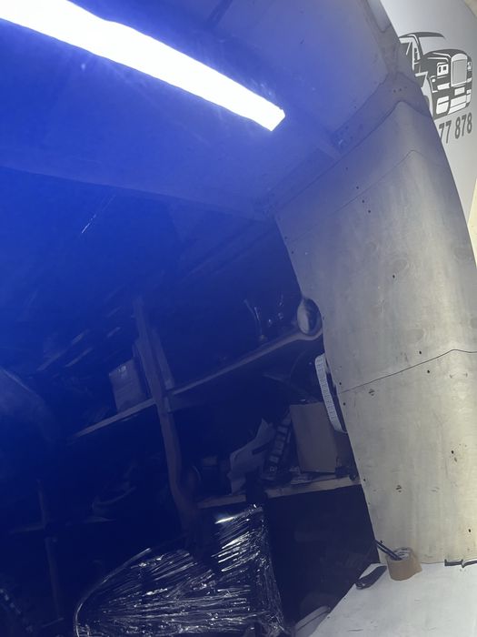 Капот Tesla Model Y