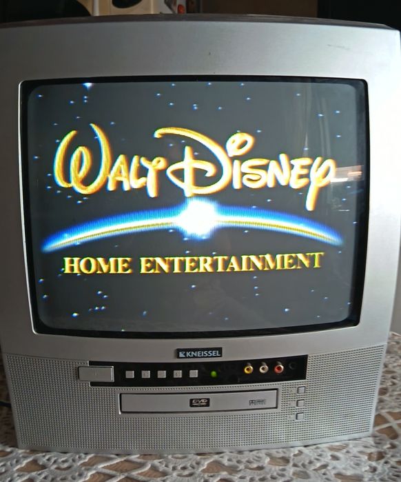 TV DVD combo antiga