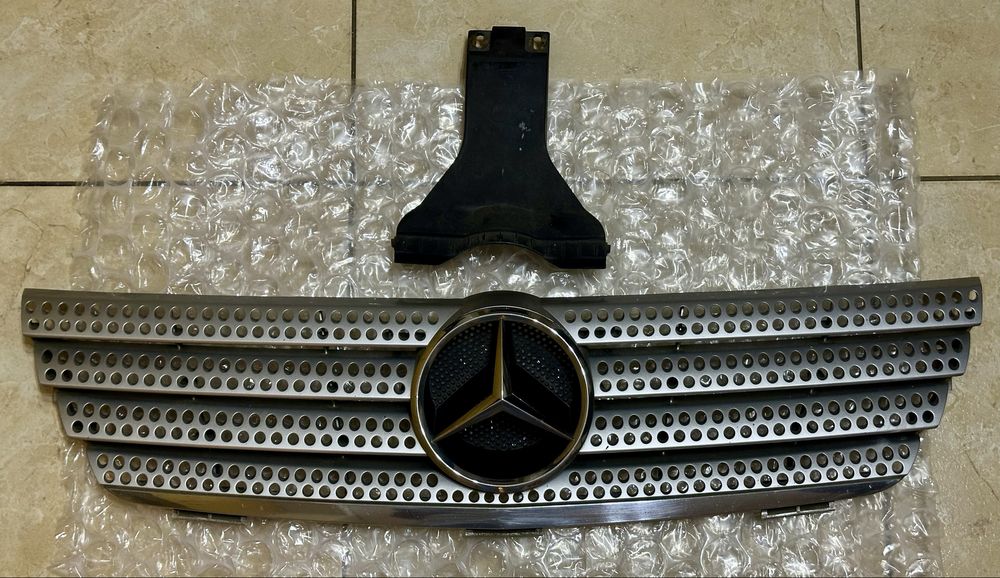 Grelha Mercedes Sportcoupe 2001 a 2008