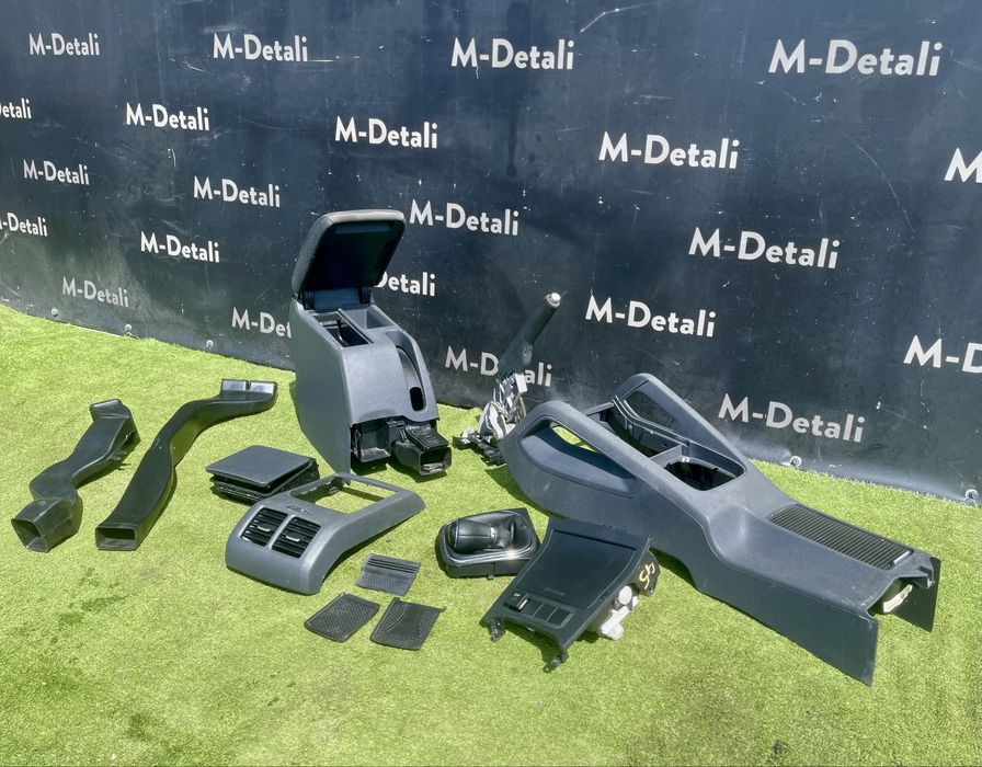 Підлокітник консоль Гольф 5 подлокотник Golf 5 Jetta подстаканик шрот