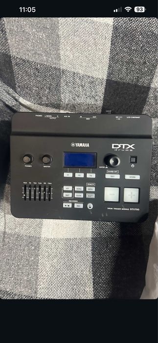Електронний барабанний модуль Yamaha DTX 700