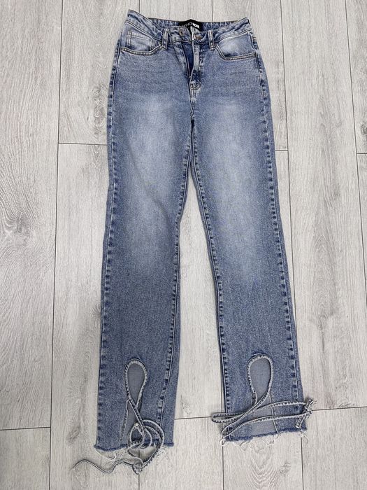 Продам джинсы fashion nova