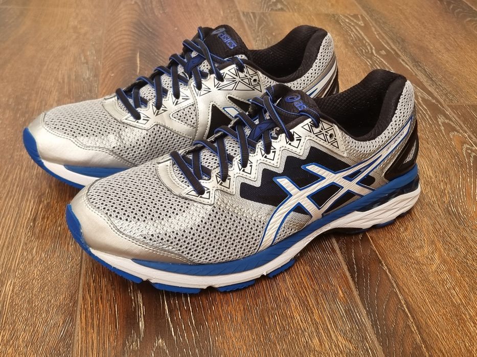 Оригінал 100% чоловічі кросівки asics gt 2000 euro 44.5