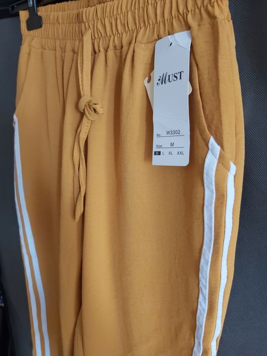 Spodenki damskie, MUST, nowe