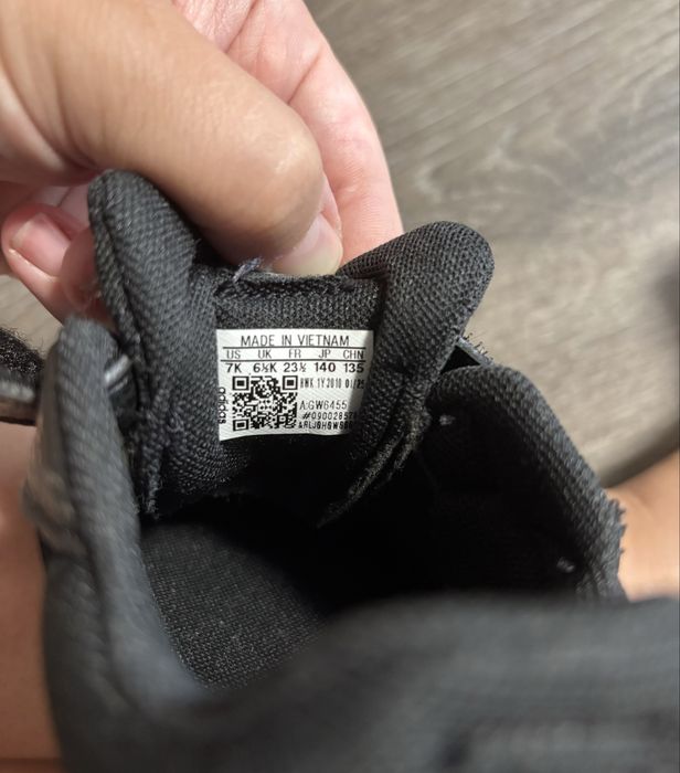 Кросівки adidas