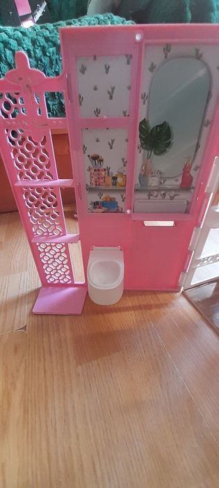 Używany domek dla lalek od Barbie