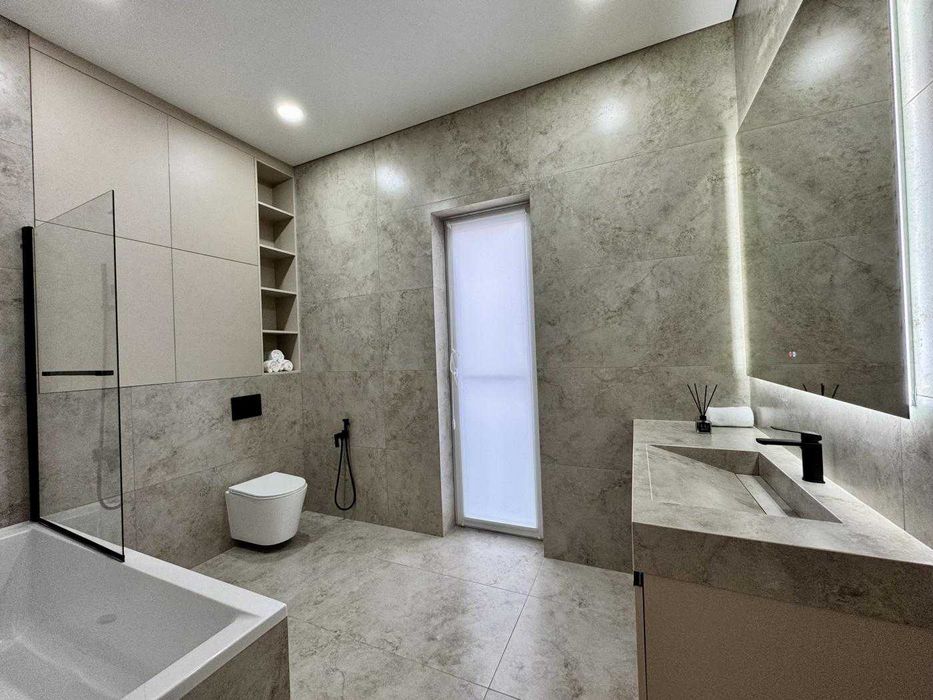 Невеликий будинок в котеджному містечку