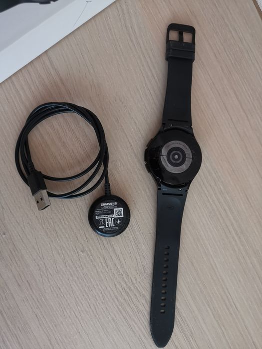 Смартчасы Samsung galaxy watch 4 classic A67L