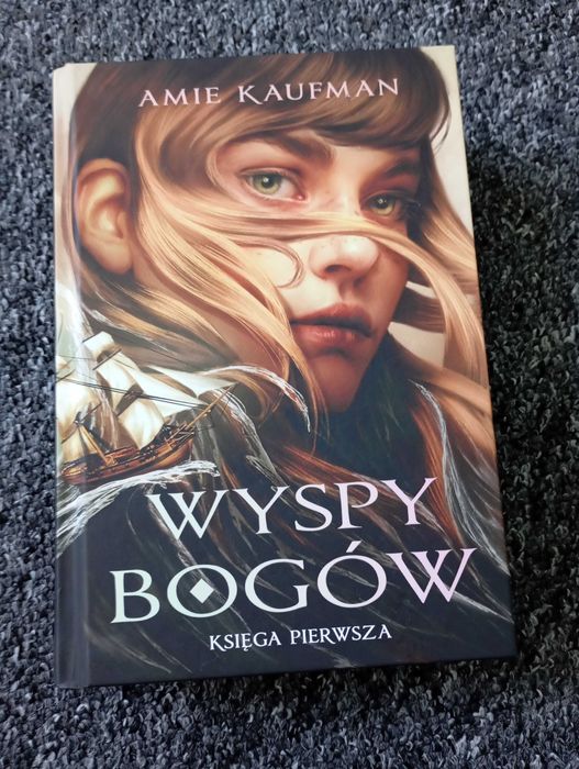 Książka " Wyspy bogów"