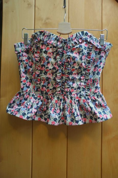 kwiecisty gorset H&M letni cottage fairy retro baskinka dekolt serce