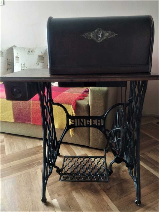 Продам швейну машину SINGER