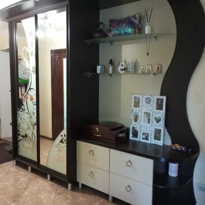 Продам квартиру в кирпичном доме с ремонтом