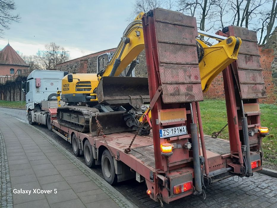 Transport Usługi transportowe Laweta Pomoc Drogowa Gabaryty Holowanie