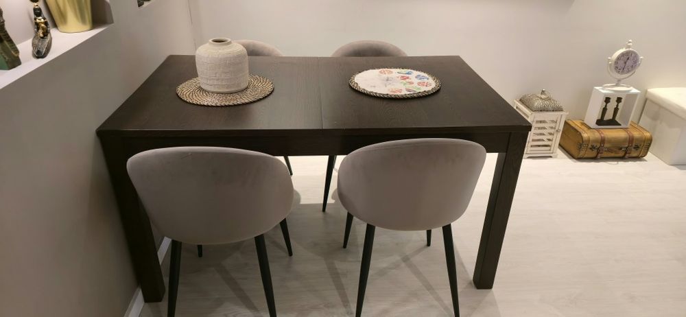 Mesa jantar com 4 cadeiras