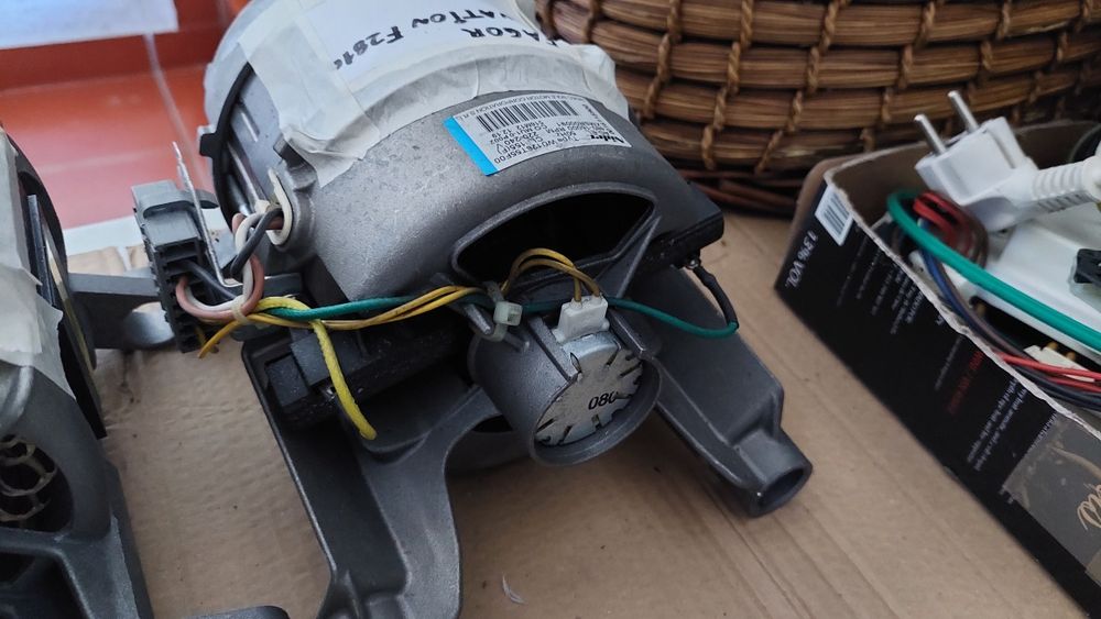 Motor máquina lavar roupa Fagor Inovation F2810