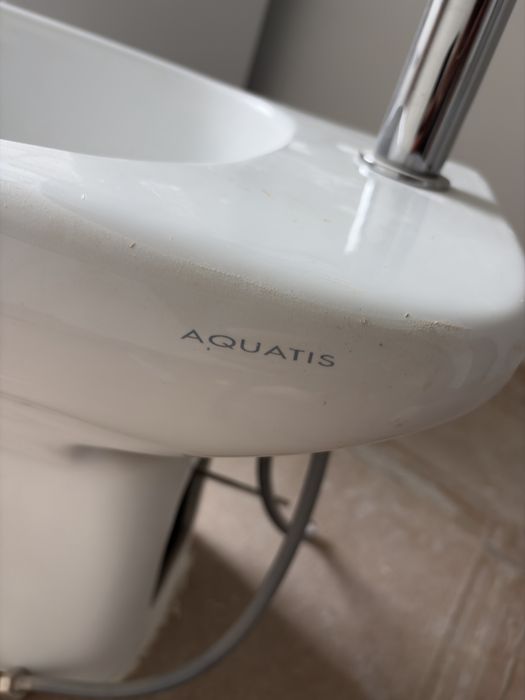 Bide aquatis branco