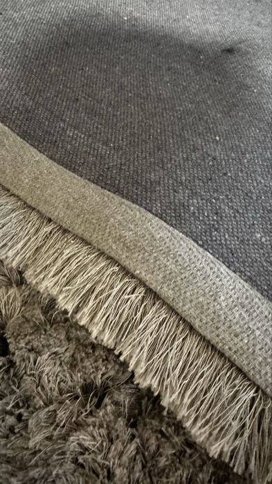2 Tapetes cinza - 230x160 pelo alto