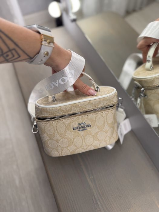 Нова гарна сумка coach