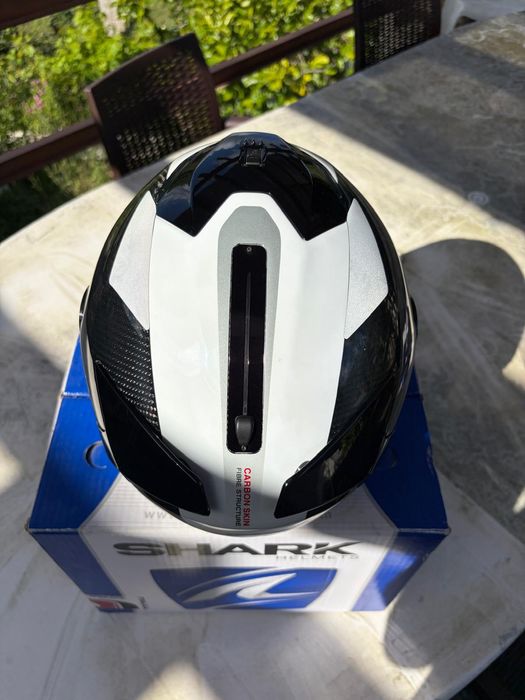 Shark Spartan Carbon