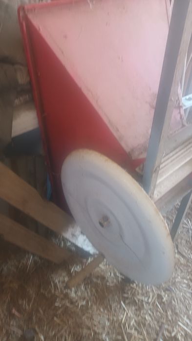 Esmagador de uvas manual