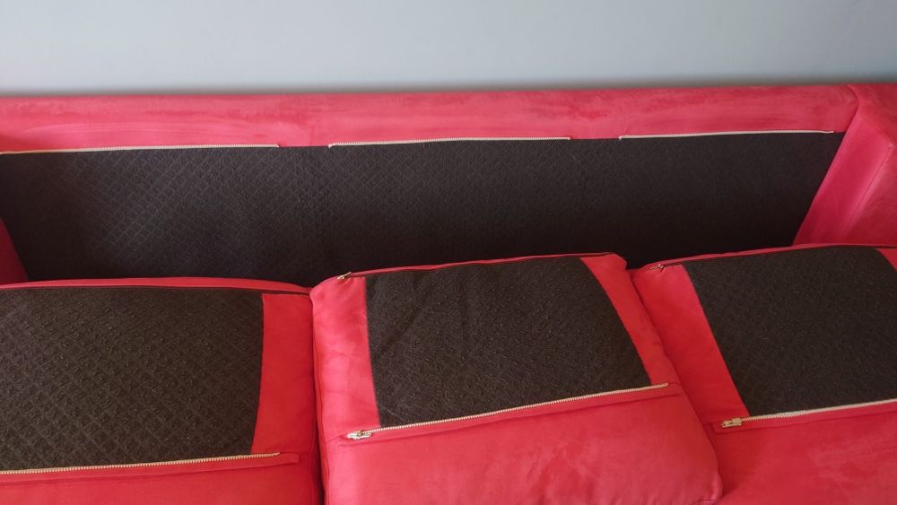 Sofá cama vermelho