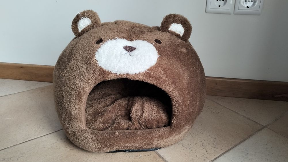 Casa para gato em forma de urso