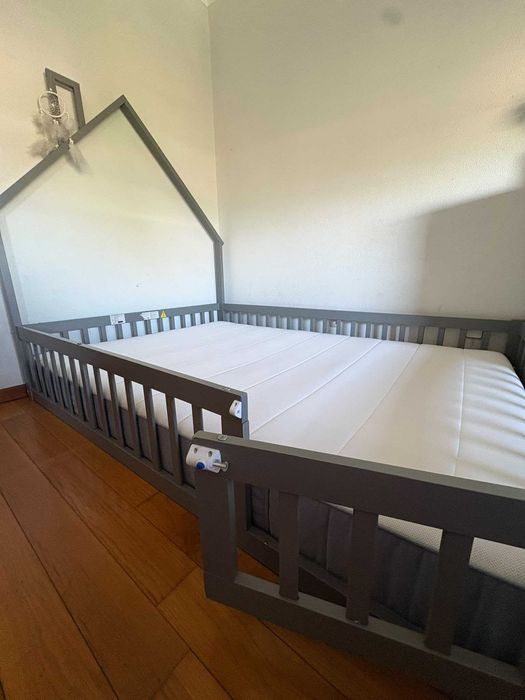 Cama de chão ideal para crianças. Cama montessori