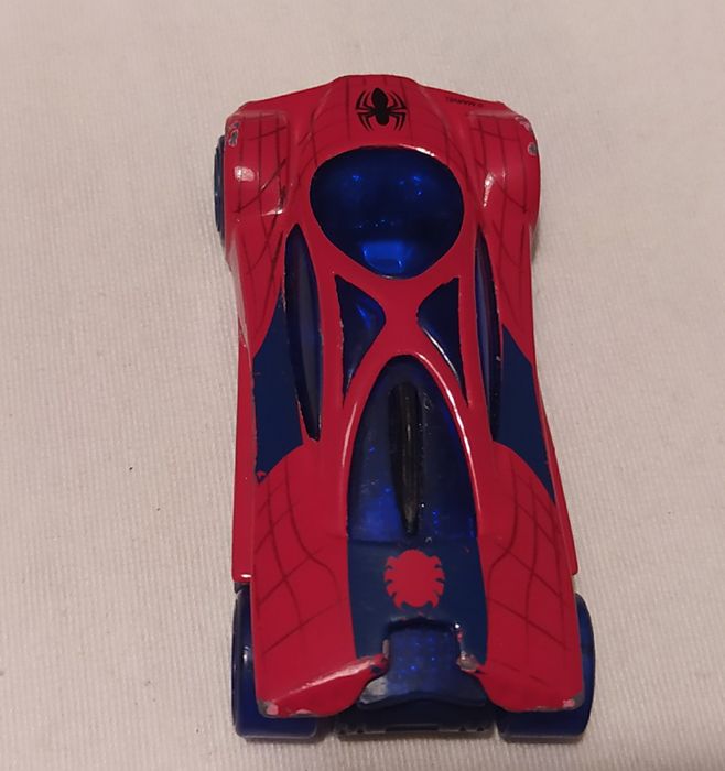 Carro Homem Aranha 2001 e Homem Aranha