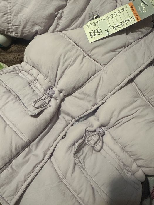 Нова курточка 98 розміру