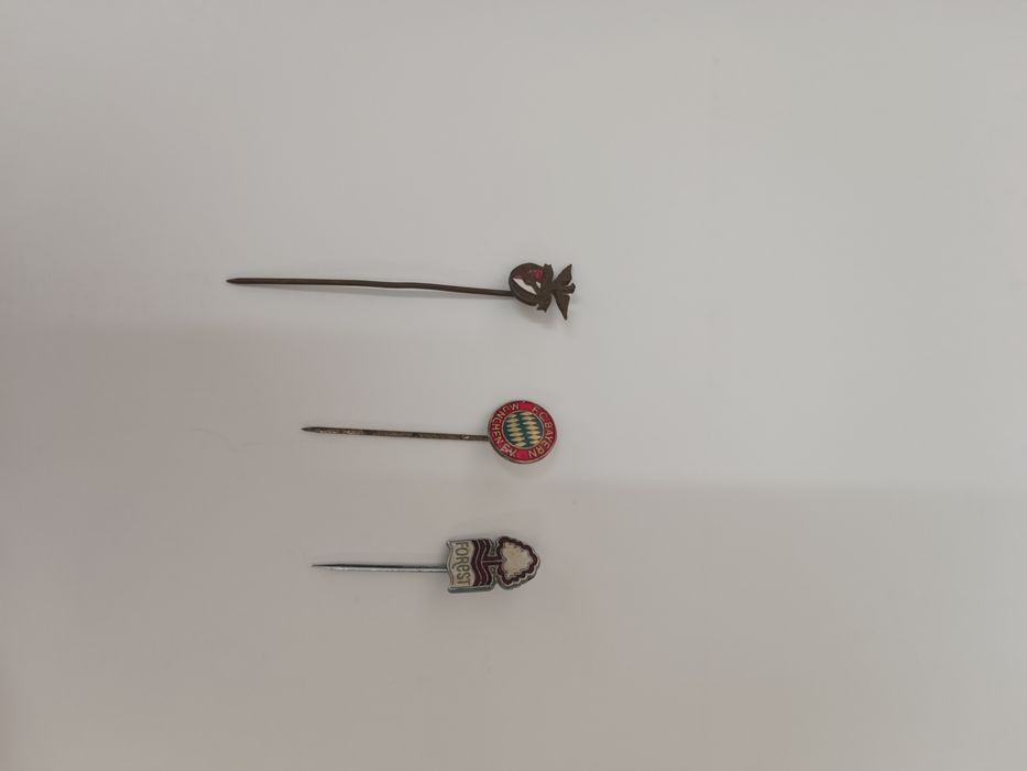 Pins antigos colecionável
