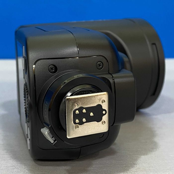 Godox Speedlite V1 Pro (Canon) - NEW - 3 YEARS WARRANTY64584698483843124