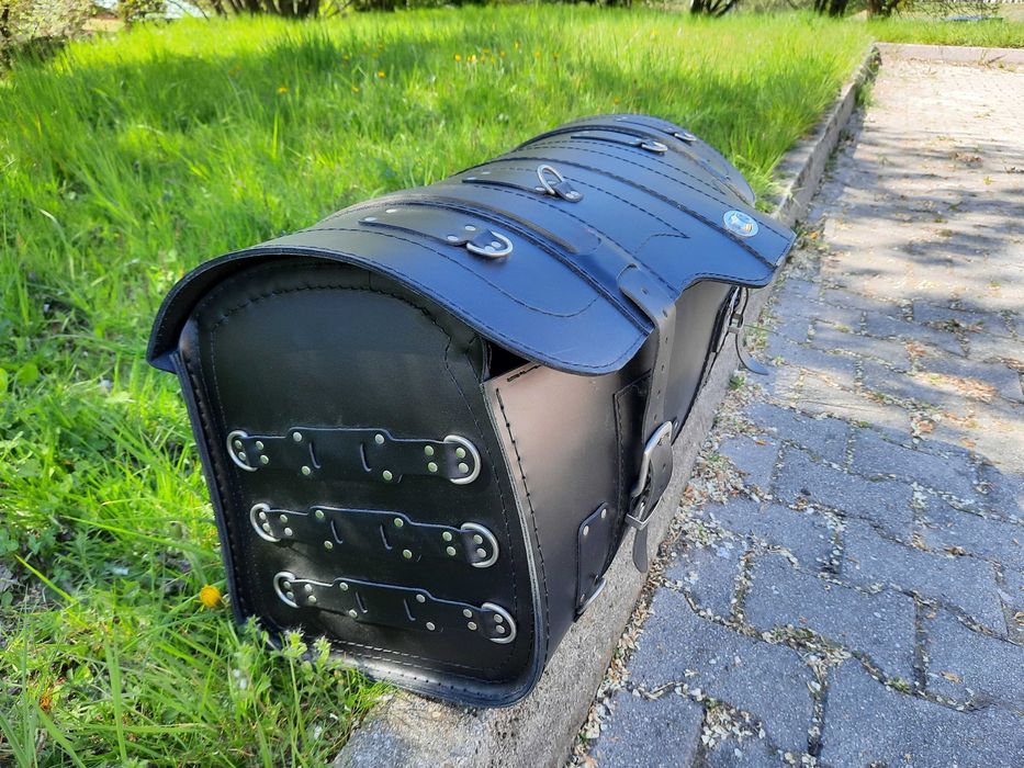 Nowy kufer motocyklowy centralny, skórzany