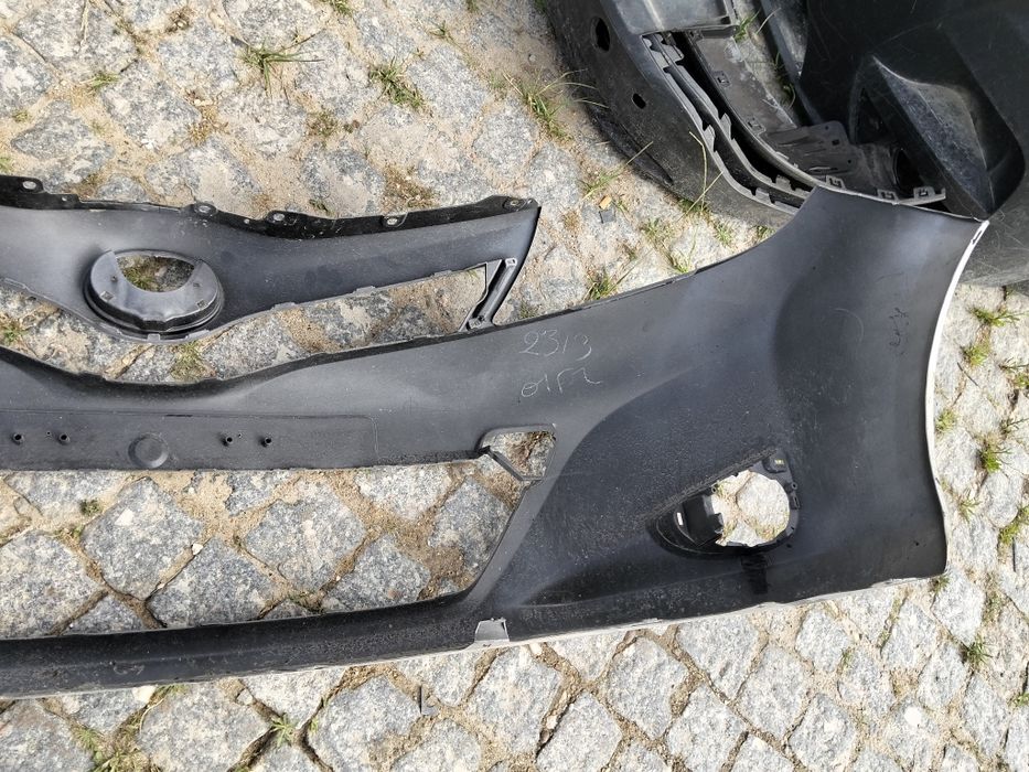 Parachoques Toyota Yaris para choques 2013