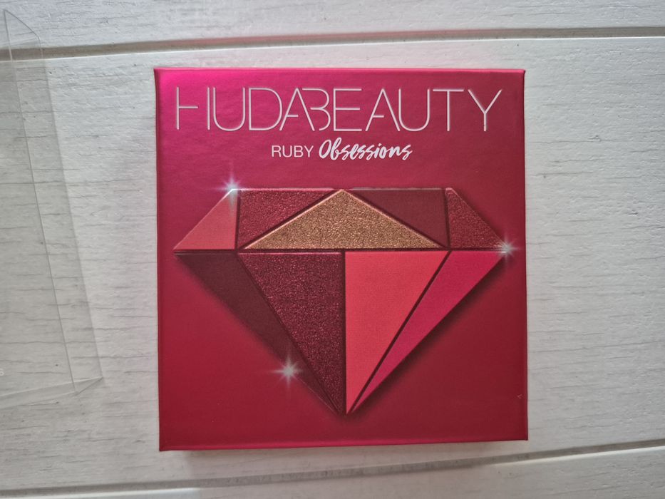 Paletka Cieni Huda Beauty Ruby Obsessions