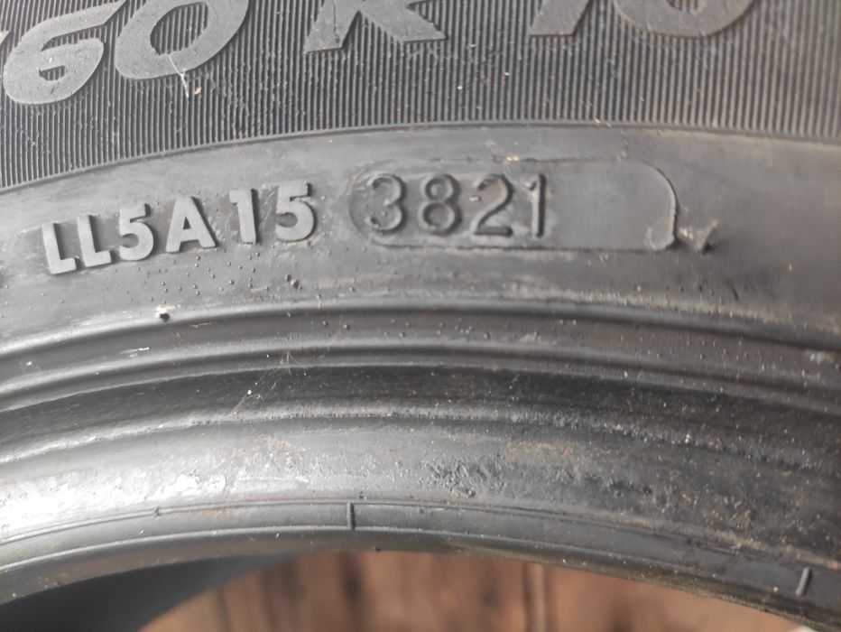 2 Opony Zimowe 195/60/16C Vredestein