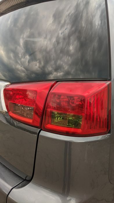 Розборка Peugeot 4007 Запчастини Шрот вживані деталі кузова,мотор кпп двері крила фари