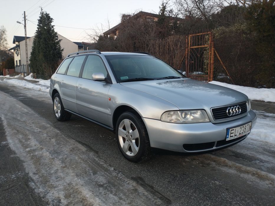 Audi A4 Kombi 1.8 + Gaz Klimatronik Alufelgi Hak