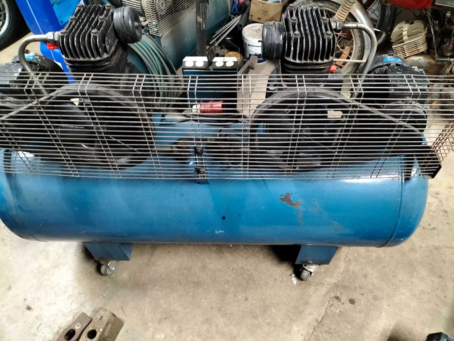 Compressor de ar RUBETE 300TD