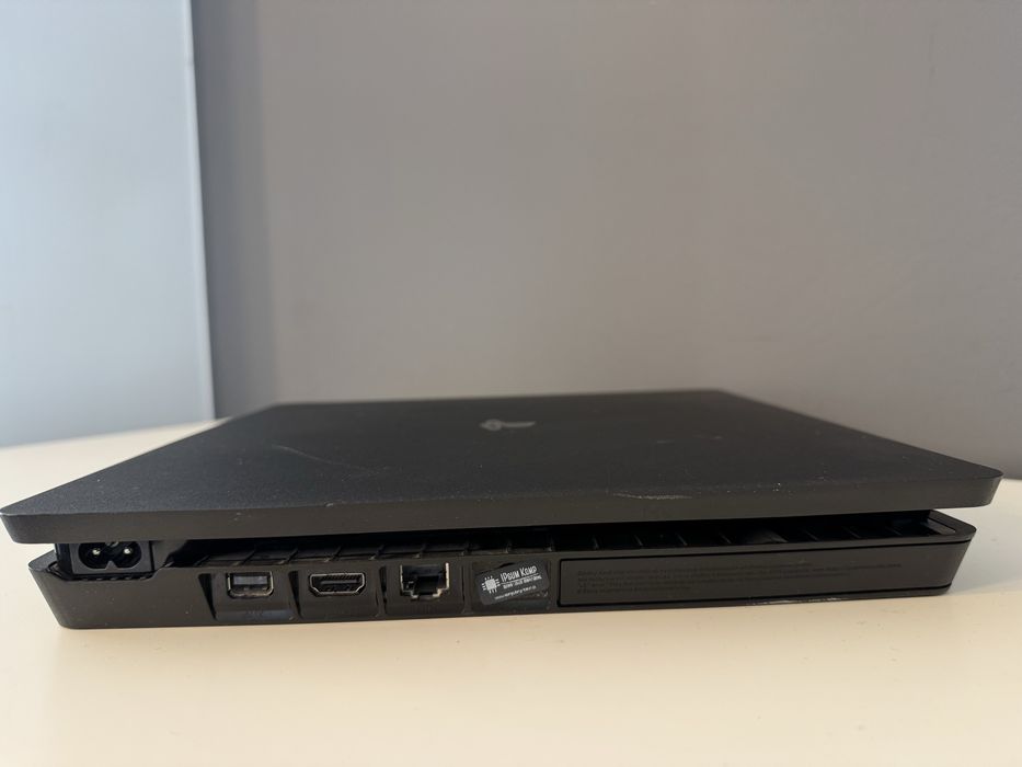 Sony PS4 Slim 500GB po konserwacji układu chłodzenia