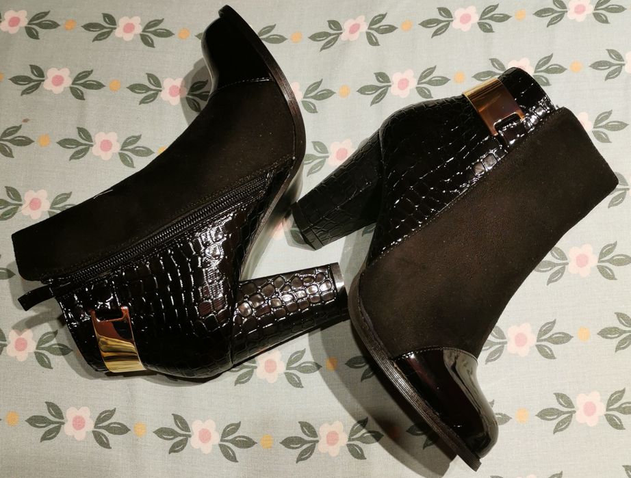 Buty botki kozaki trapery sztyblety zdobienia obcas