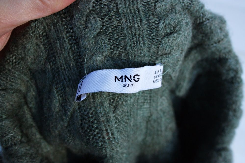 Zielony sweter Mango