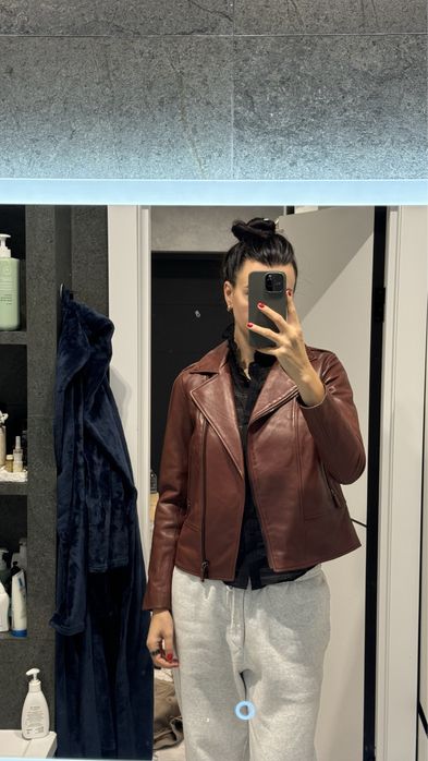 Massimo dutti шкірянка