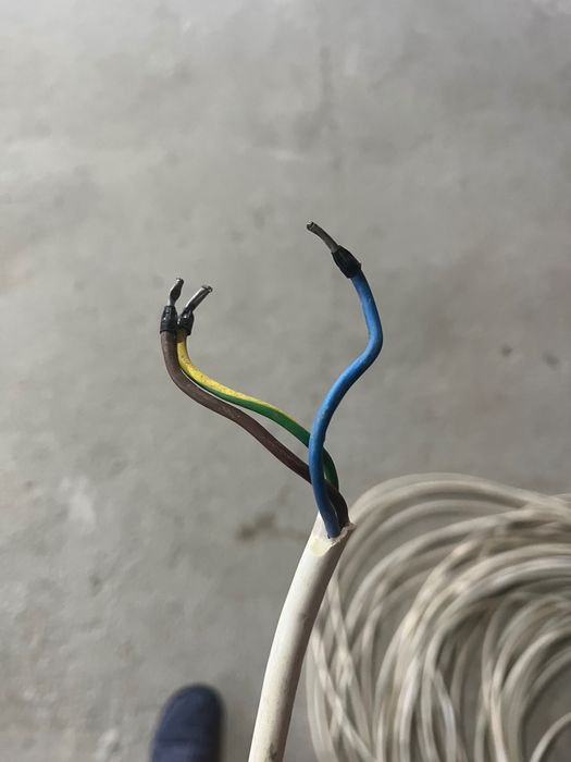 Cabo elétrico de tres fios  1,5mm