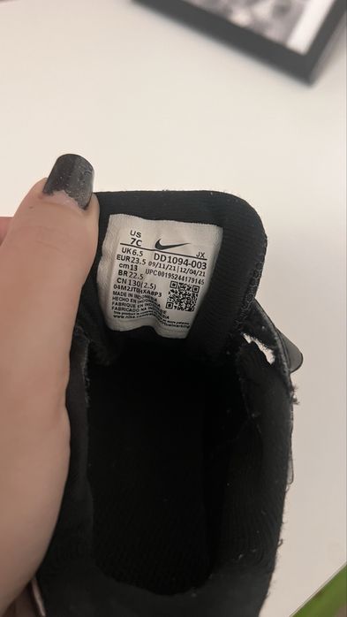 Кросівки  Nike 23.5