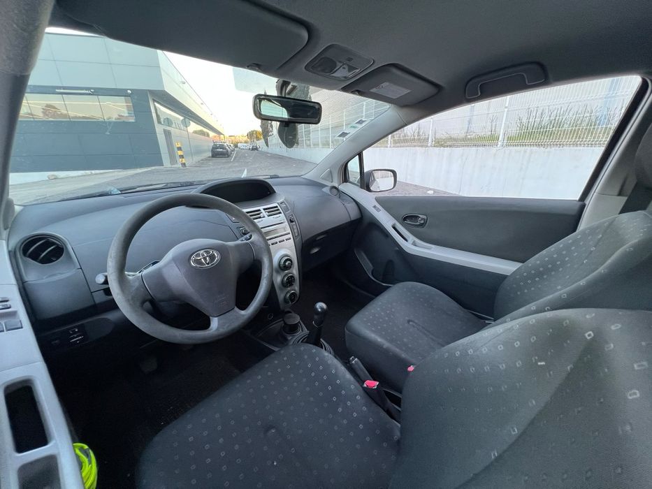 Toyota Yaris 1.0 Nacional — photo 5